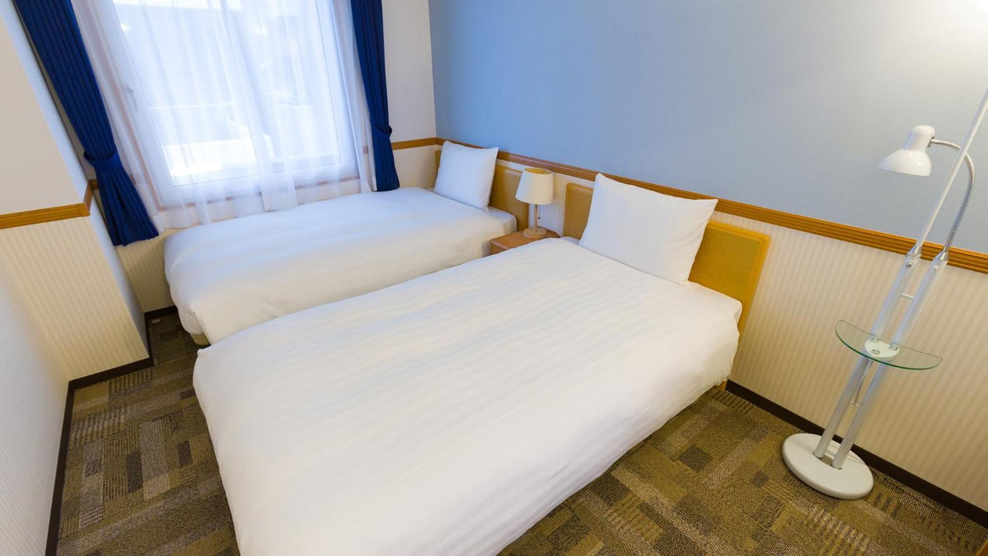 Toyoko Inn Jr Kobe Eki Kita Guchi Rom bilde